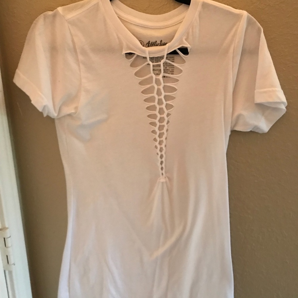 Cut Out Buckle Teeshirt